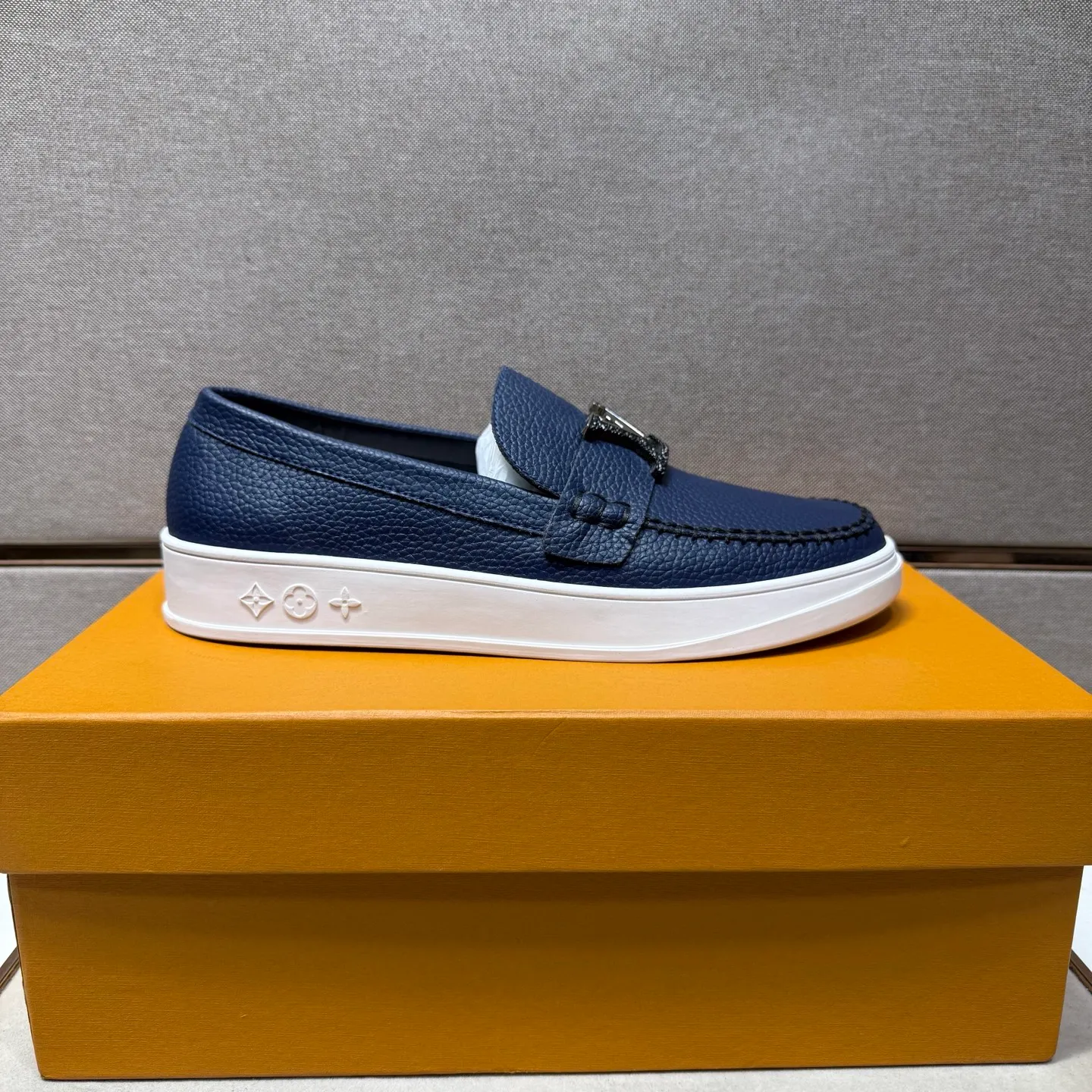 Men's men's shoes 💰pp442【LV～】men's casual shoes 2025z cabinet sales simultaneously 🔶Size: 38-44#️⃣ 🔷3 colors🔜The upper is made of multi-material splicing ➕Genuine leather lining, comfortable and breathable, sole: original comfortable and wear-resistant outsole, ⚠️real thing📱photographed🎬real thing is better📢📢📢